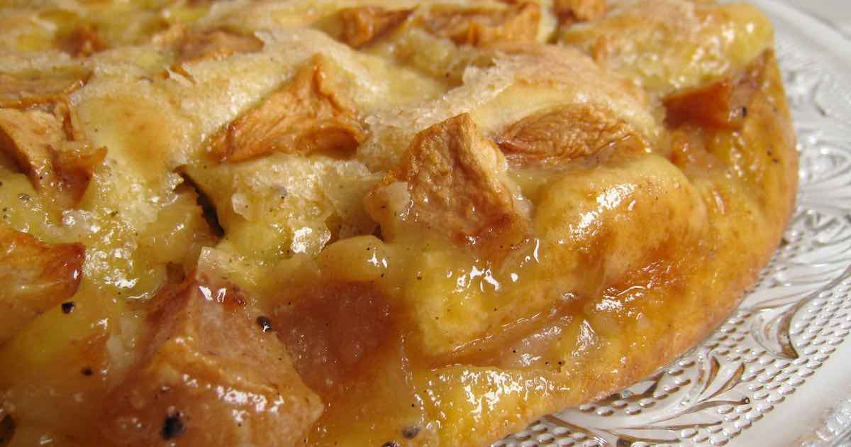 Moelleux aux pommes et sa croûte croustillante.