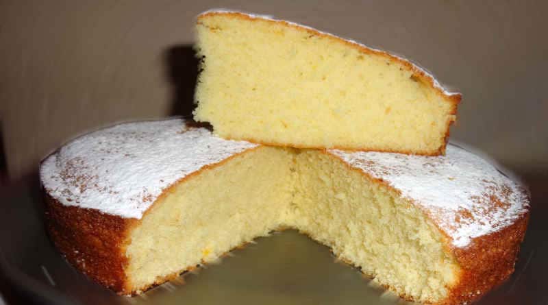 Gâteau moelleux à la crème fouettée