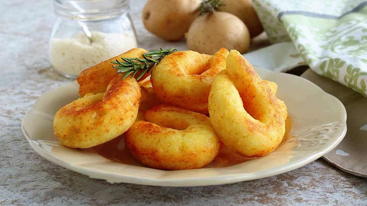 beignets de pommes de terre et parmesan