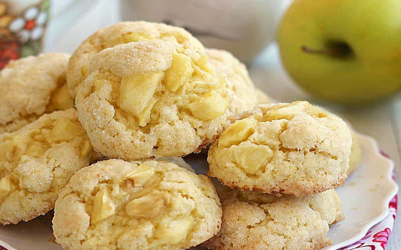 BISCUITS AUX POMMES ET CANNELLE