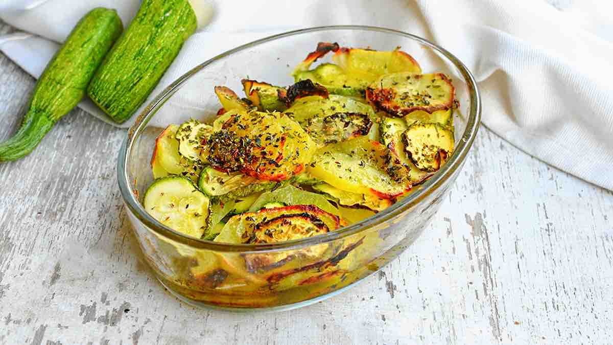 Pommes de terre et courgettes au four