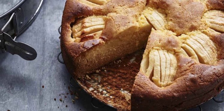 Gâteau aux pommes a la crème anglaise