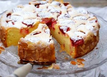 Gâteau au yaourt grec aux fraises