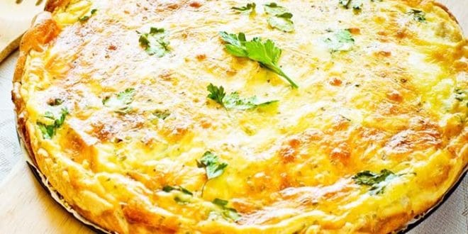 Quiche express sans pâte au jambon et aux oignons