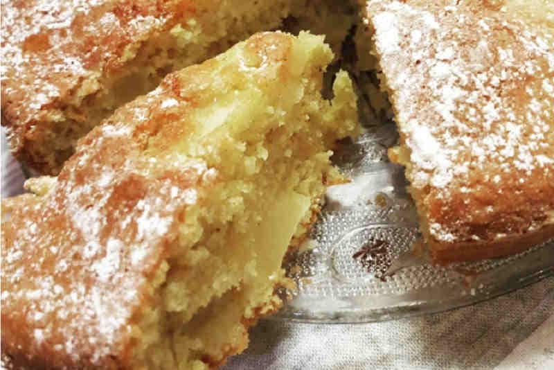 Gâteau aux pommes à la cannelle et au miel