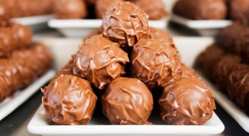 BOULES DE CHOCOLAT DE GRAND-MÈRE