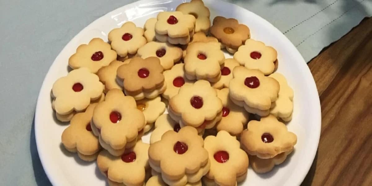 Biscuits Bredeles à la confiture