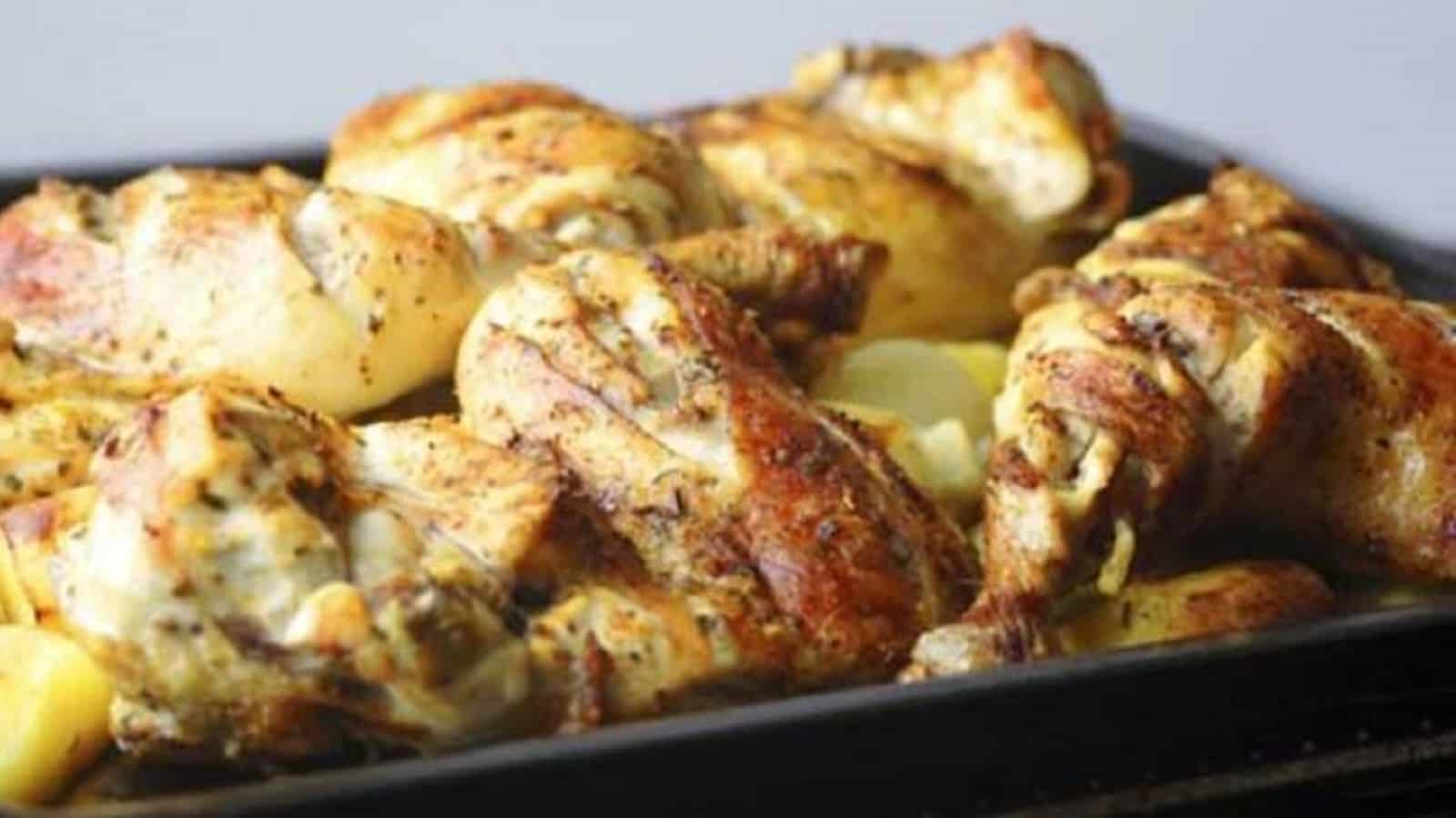 Poulet pommes de terre et oignons au four