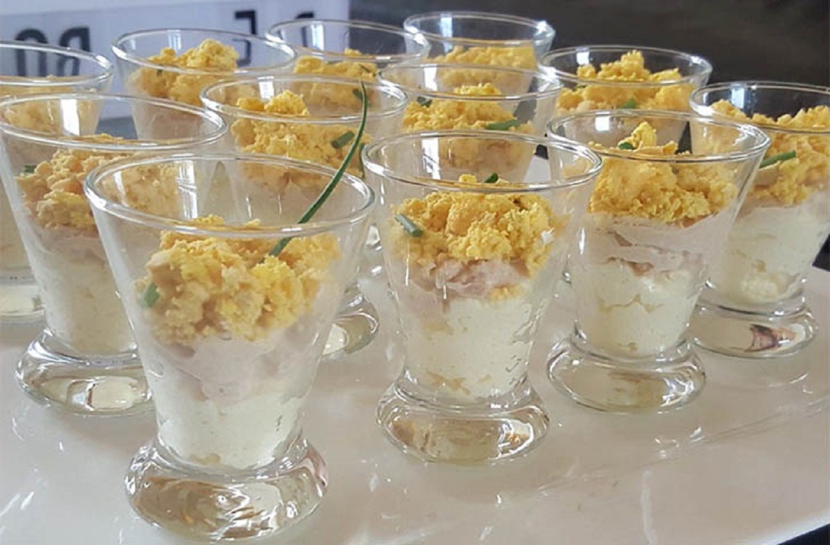 VERRINES THON AUX OEUFS MIMOSA ET MAYONNAISE