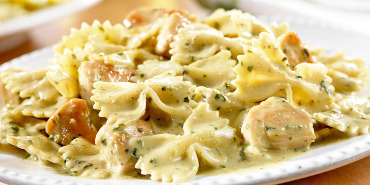 Farfalle et crème de courgettes un plat sain et léger