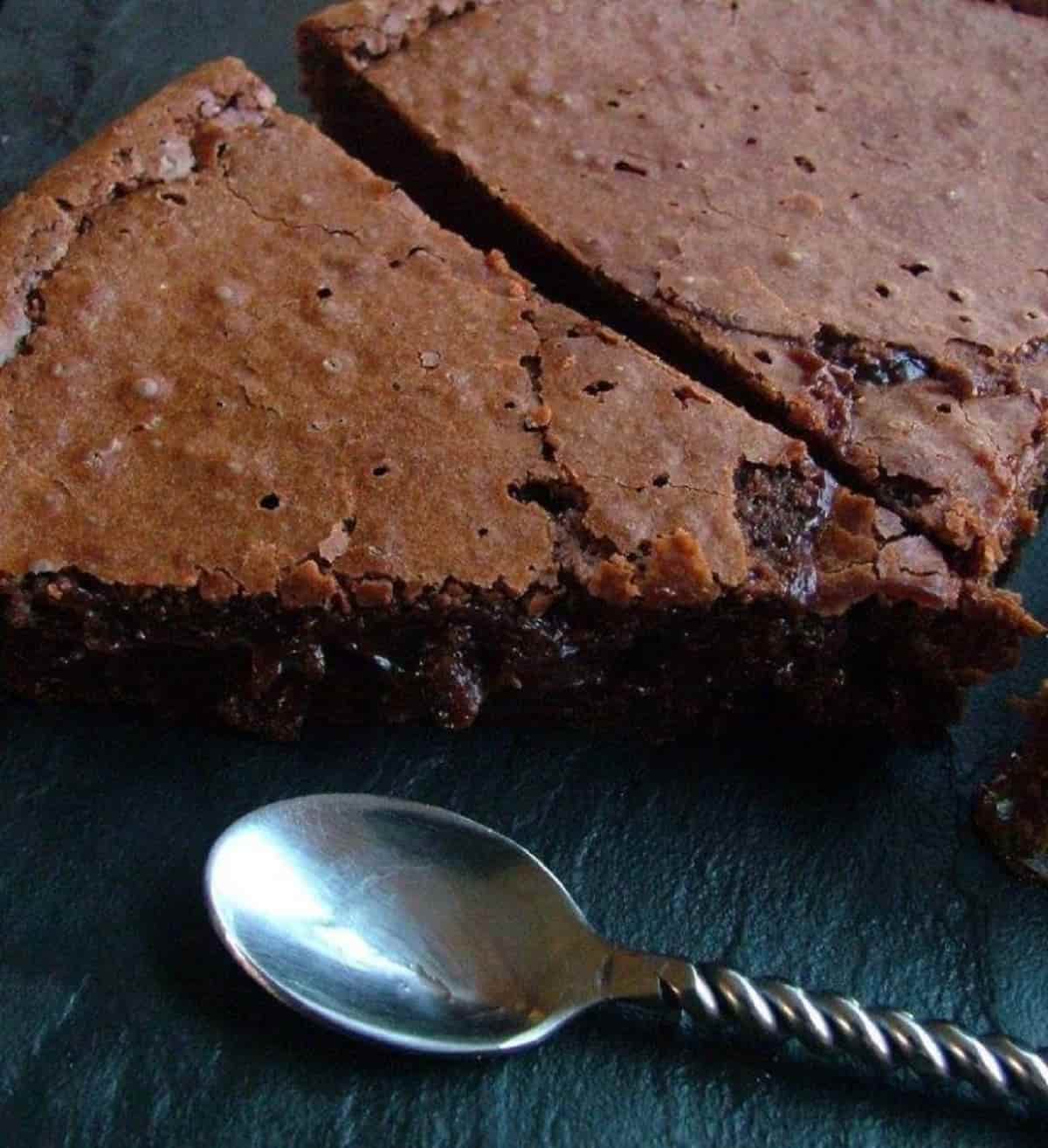 GÂTEAU AU CHOCOLAT FONDANT 