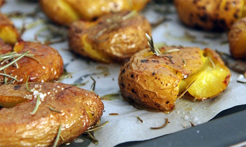 POMMES DE TERRE ÉCRASÉES CROUSTILLANTES