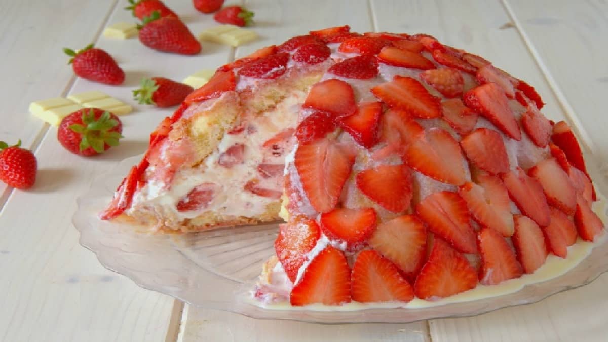Zuccotto aux fraises et chocolat blanc
