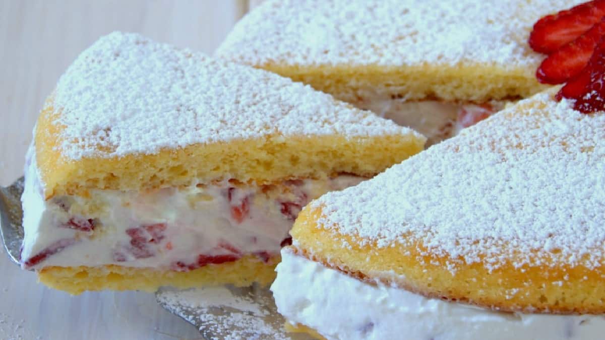 Gâteau à la ricotta et aux fraises