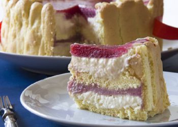 Charlotte aux fraises