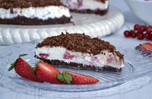 GÂTEAU AUX FRAISES et FROMAGE SANS CUISSON
