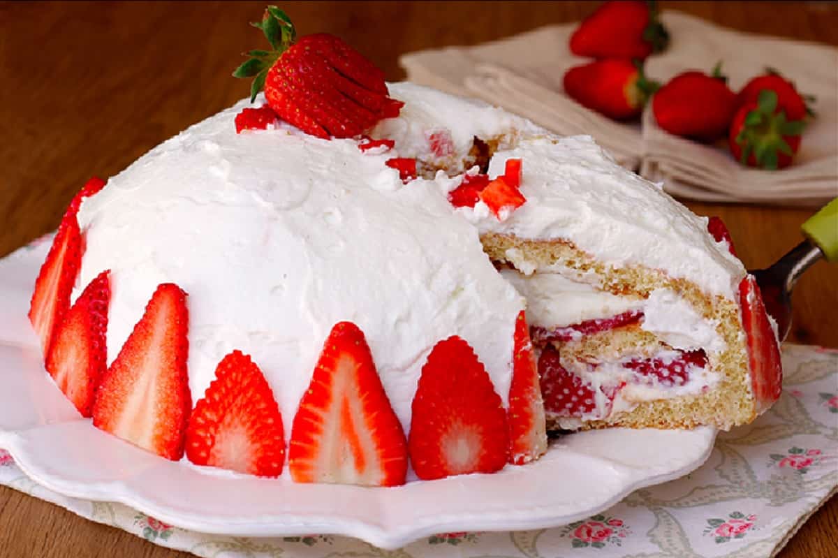 CHARLOTTE AUX FRAISES