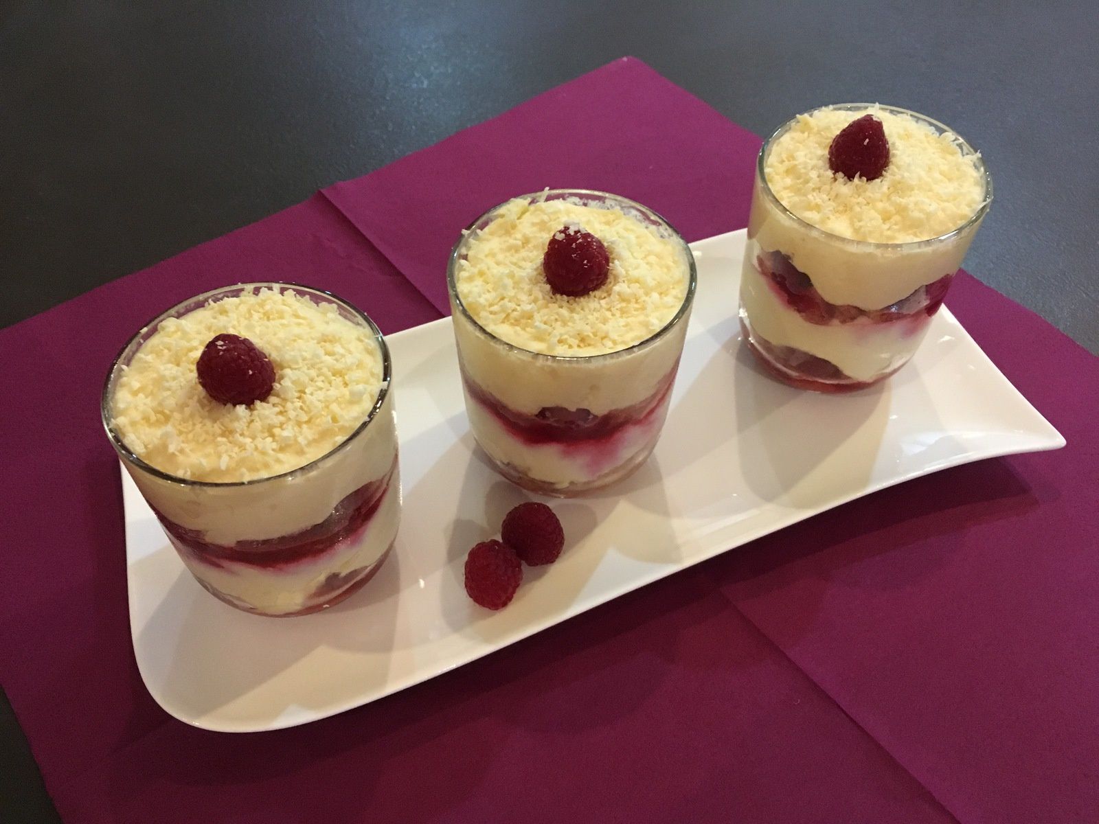 Tiramisu chocolat blanc et framboises