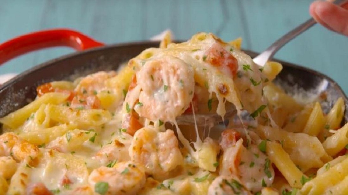 Pâtes Alfredo aux crevettes