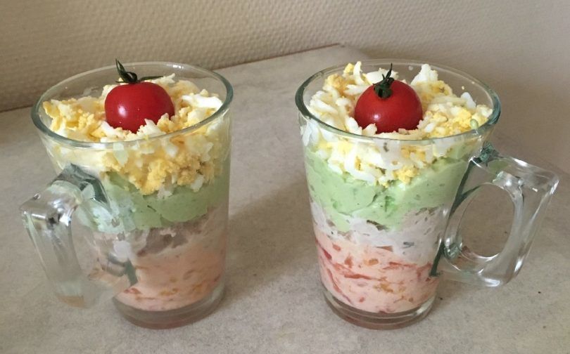 VERRINES AVOCAT THON TOMATES OEUF