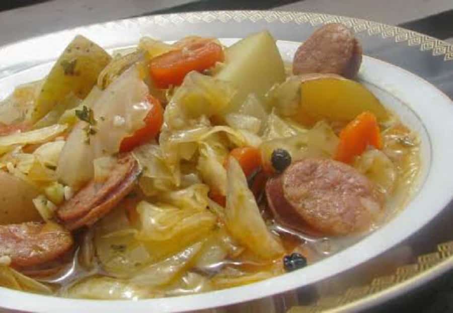 Potée au chou et à la saucisse