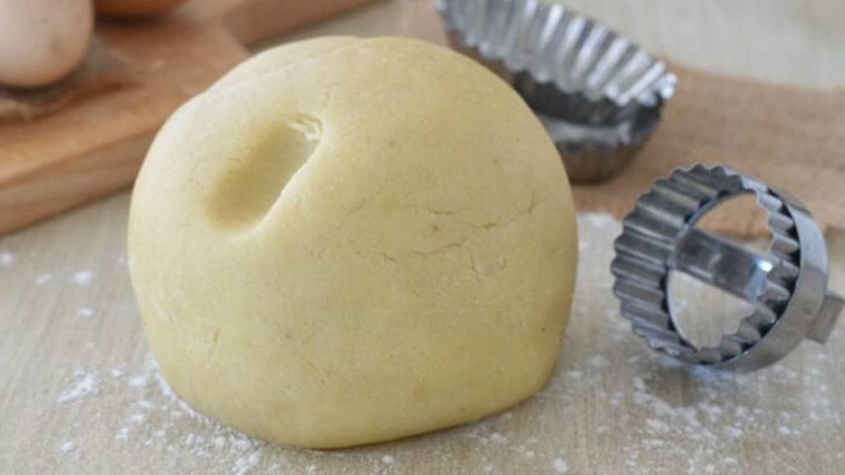 Pâte brisée pour les biscuits