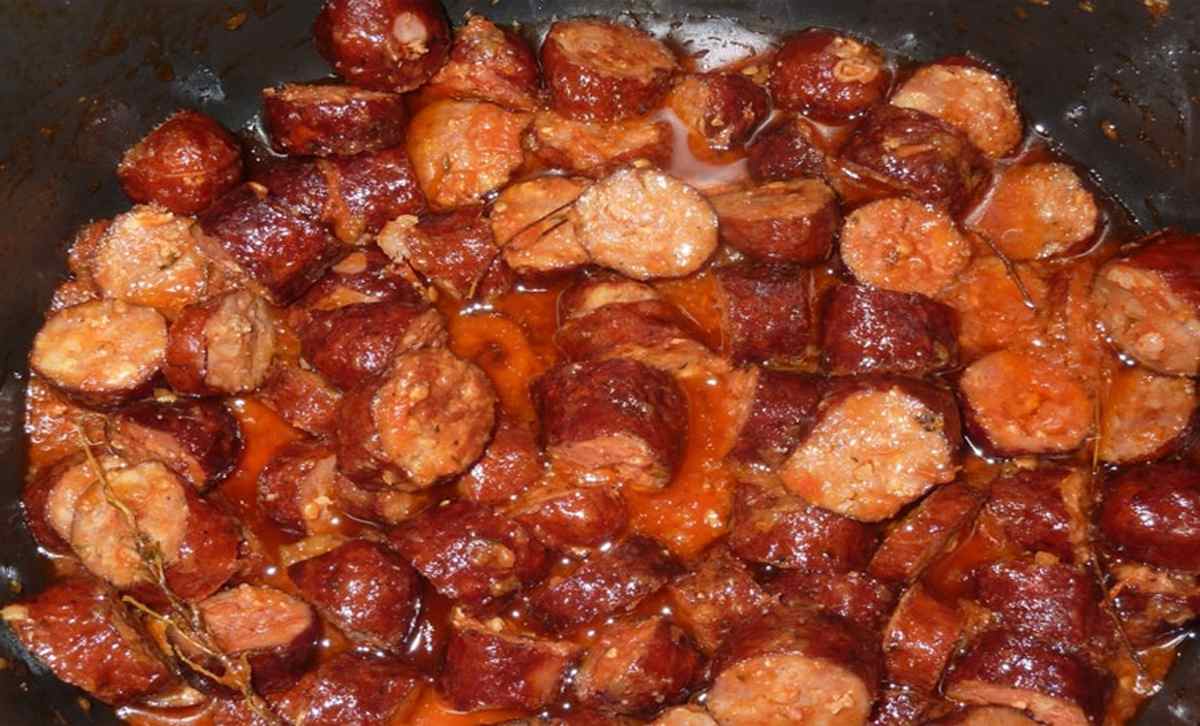 ROUGAIL SAUCISSES RÉUNIONNAIS