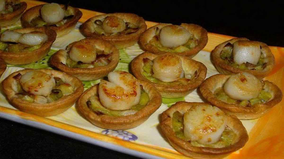 Tartelettes aux coquilles Saint-Jacques sur fondue de poireaux : Délicieuses !